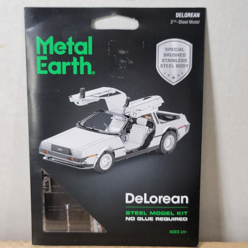 Metal Earth DeLorean - NEW / SEALED
